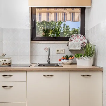 Affittacamere & Ribaric 3*