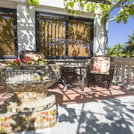 Apartments&rooms Ribarić 3*
